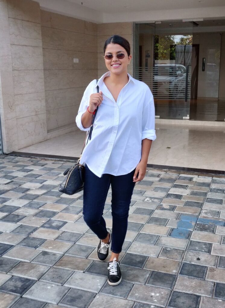 Pooja Devariya Height