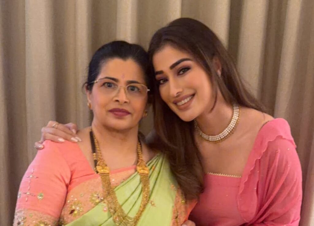 Raai Laxmi Mother