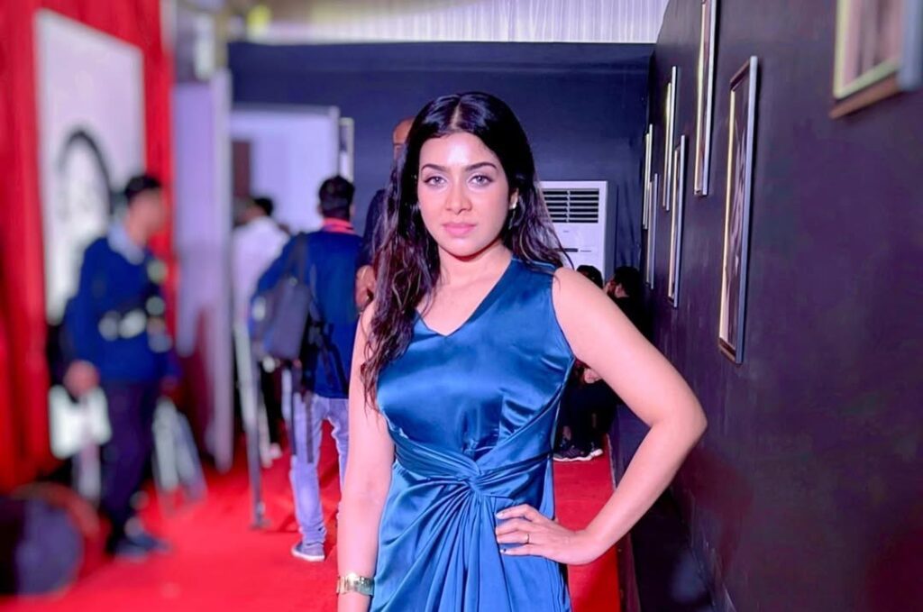 Satna Titus Career