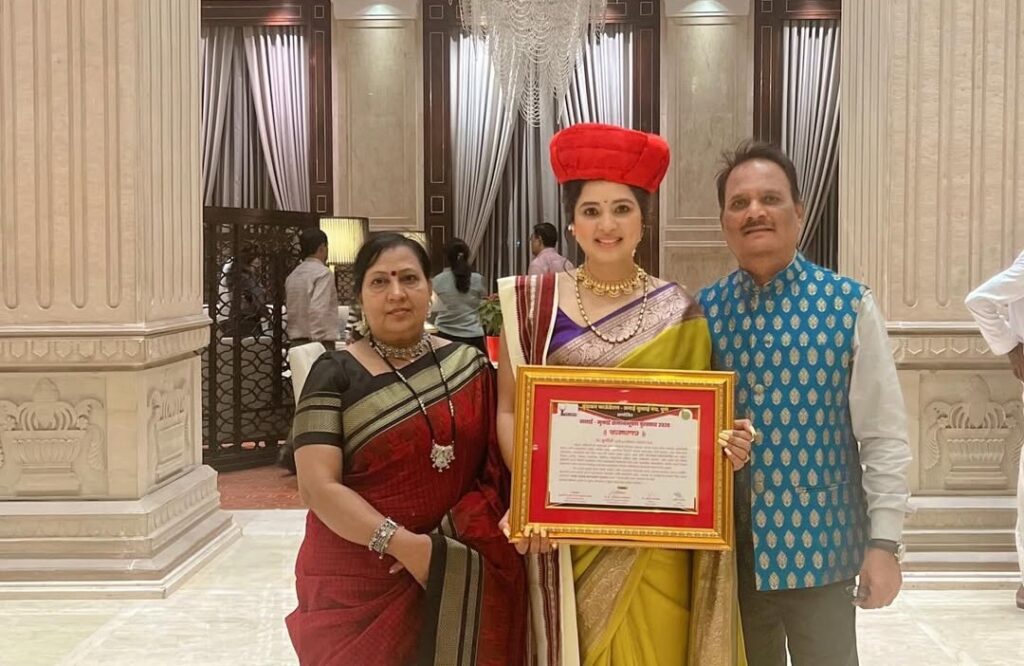 Srushti Dange Parents