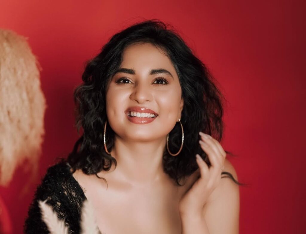 Srushti Dange Wiki