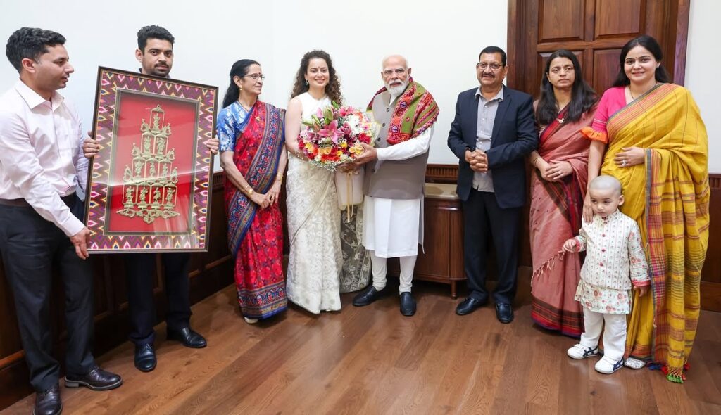Kangana Ranaut Family with Modi