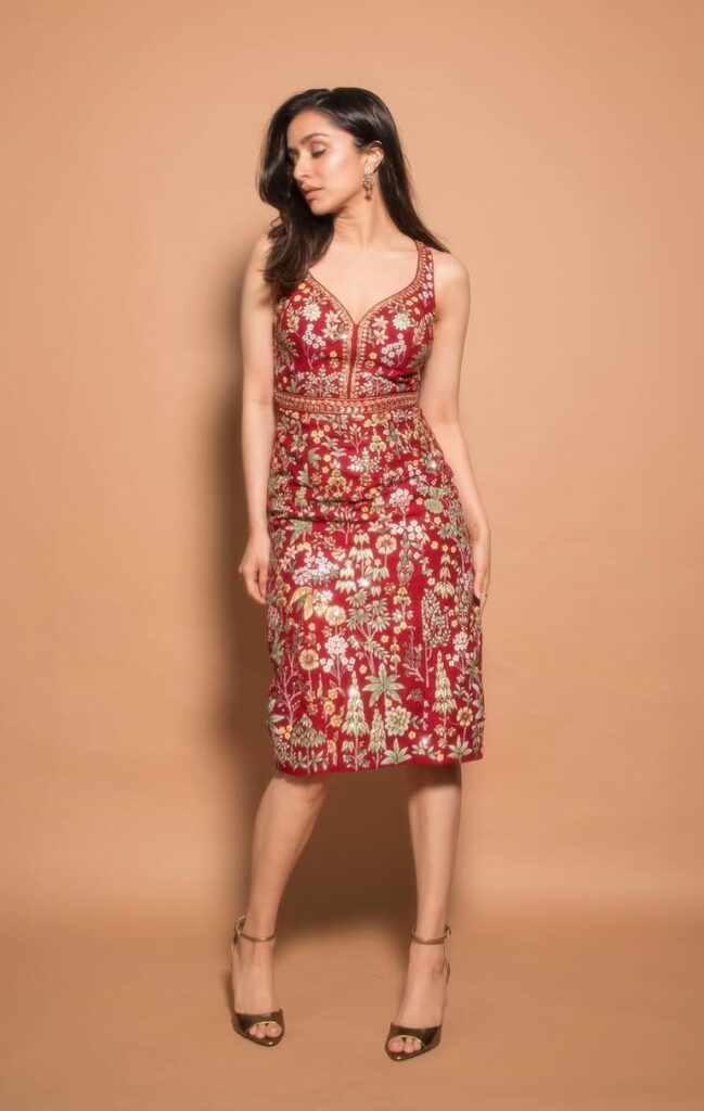 Shraddha Kapoor Height