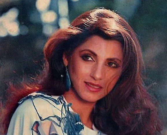 Dimple Kapadia Early Life