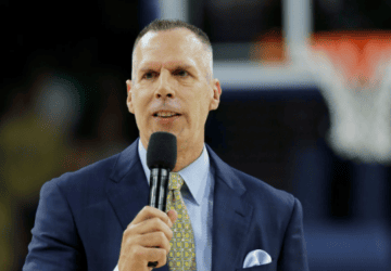 Kelly Tripucka