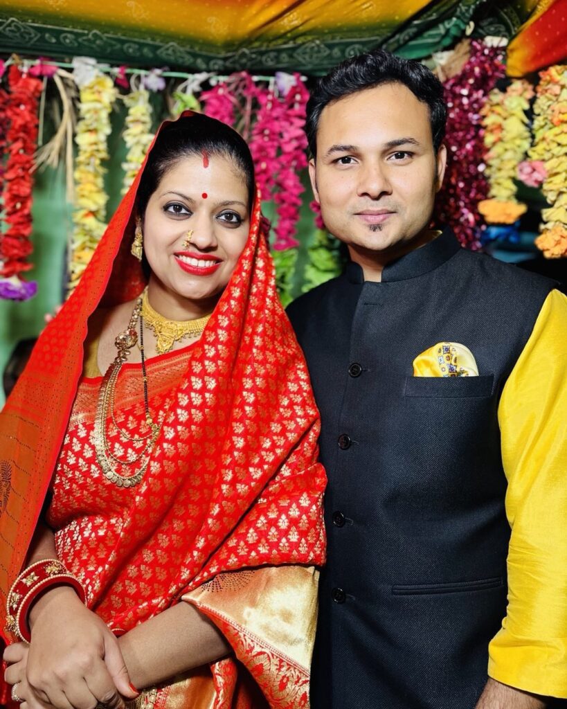 Ashutosh Chaturvedi With His Wife