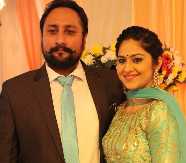 Navjyot-Randhawa-with-her-husband