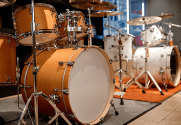 How To Choose The Right Headphones For Electronic Drums