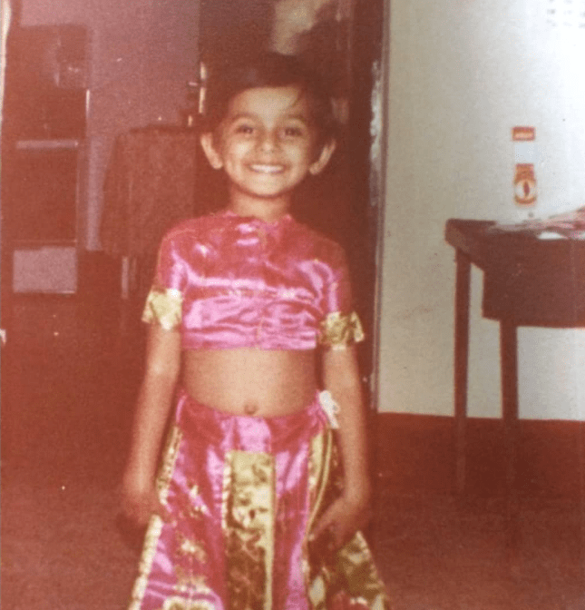 Shibani Dandekar childhood picture
