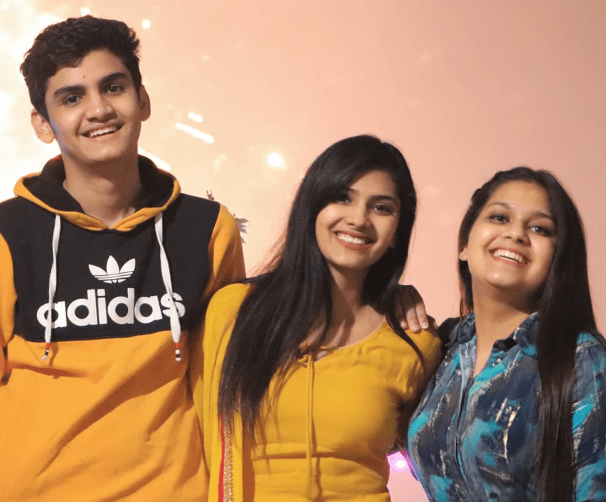 Pooja-Sharma-with-Her-Brother-and-Sister