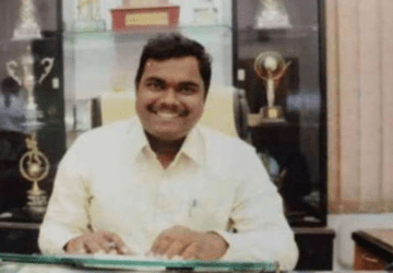 Meet IAS Varun Baranwal