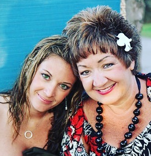 Nicole Briscoe with her Mother