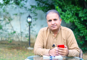 Pakistani Columnist Rauf Klasra