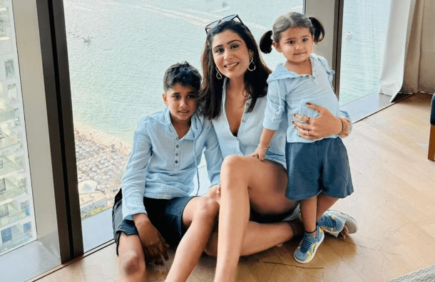Ghazal-Alagh-with-Her-Kids-Ayaan-and-Agastya-