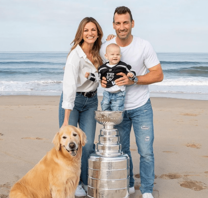 Erin Andrews with her Husband, Son and Pet Dog
