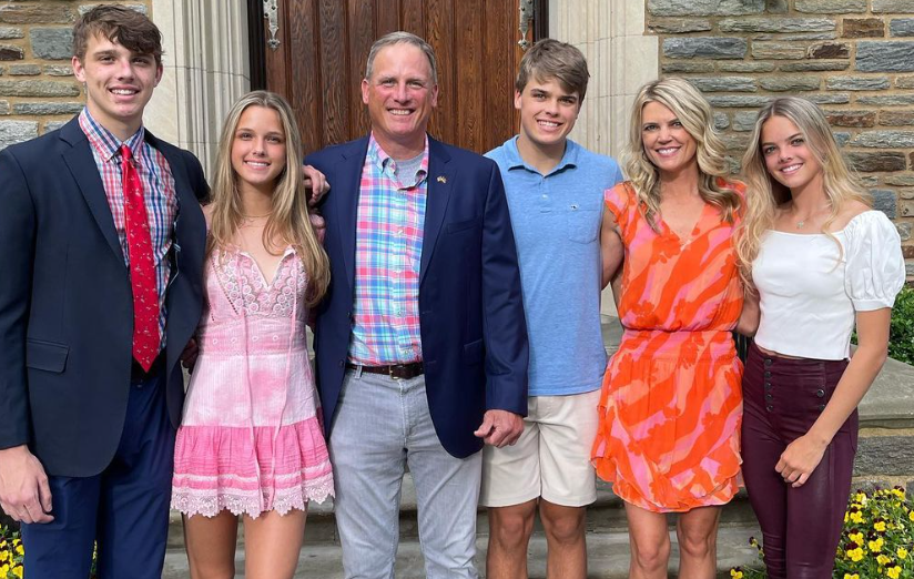 Melissa Stark with Husband and Kids