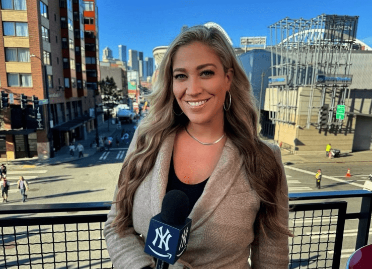 Meredith Marakovits Wiki