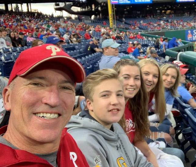 Mackenzie Brooks with her Parents and Siblings