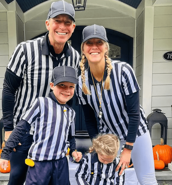 Chris Wragge with his Wife and Kids