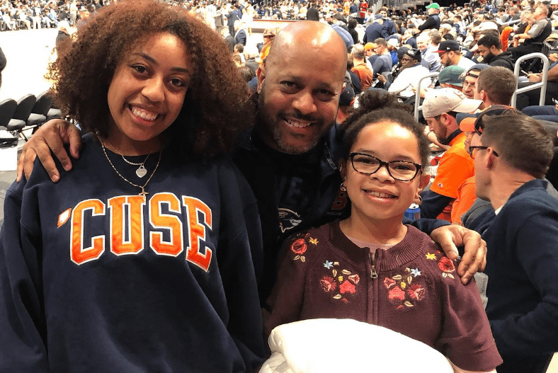 Jeff Pegues with his Daughters