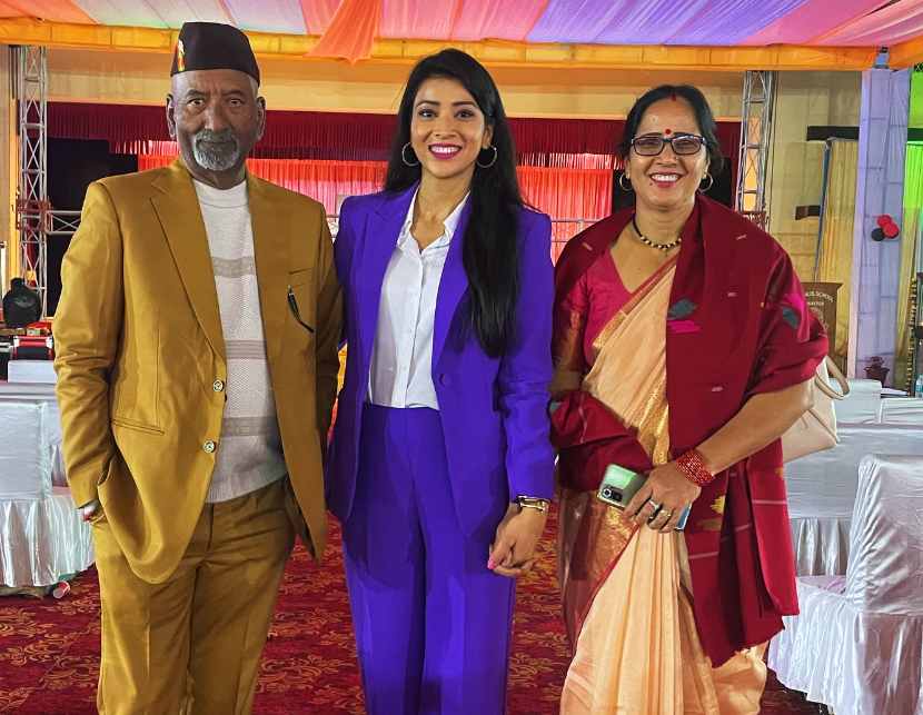 Jyotsana Paatni with her Parents