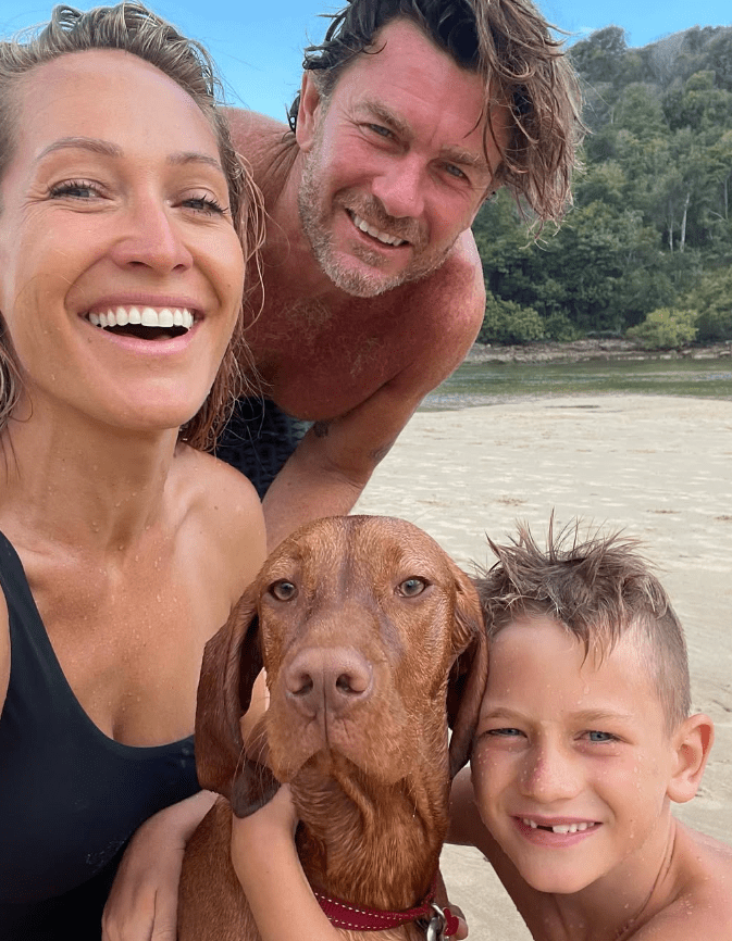 Erika Heynatz with her Husband, Son and Pet Dog