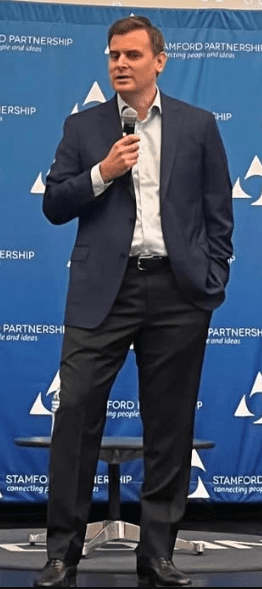 Kevin Peraino Height