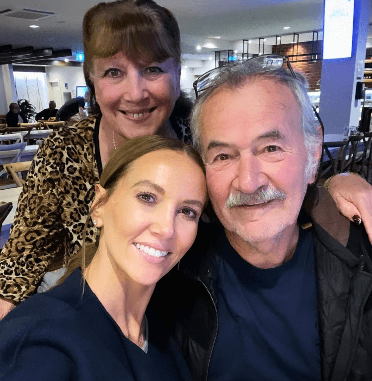 Kyly Clarke with her Parents