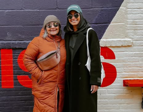 Shanelle Kaul with her Mother