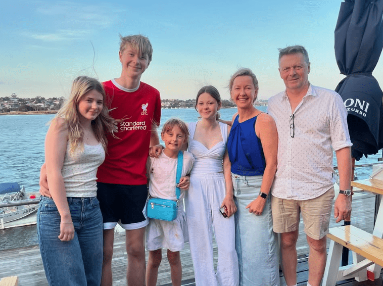 Deborah Knight with her Husband and Kids