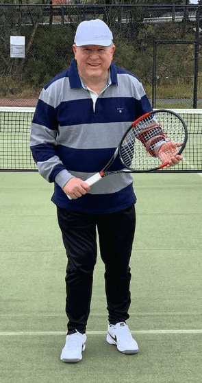 Peter Hitchener Height