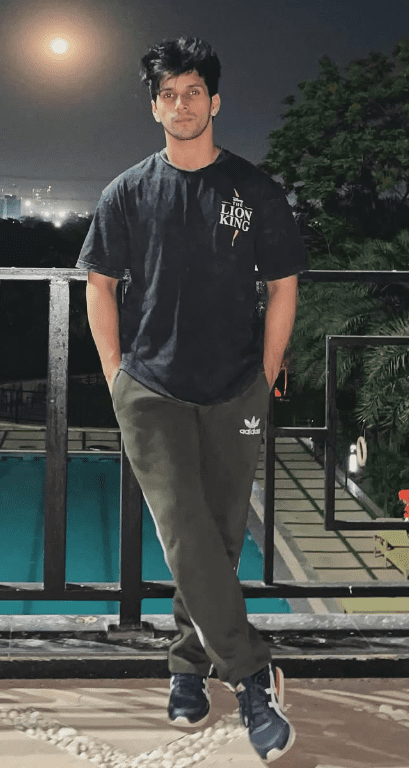 Vaibhav Mahajan Height