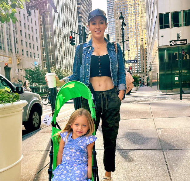 Jen Hale with her Daughter