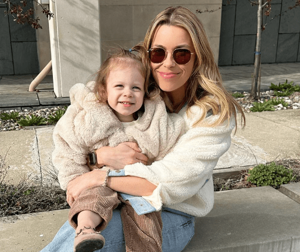 Jenny Taft with her Daughter