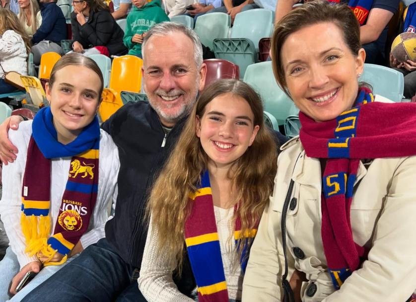 Melissa Downes with her Husband and Daughters