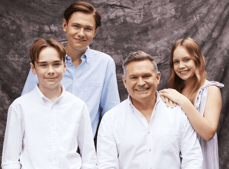 Michael Usher with his Kids
