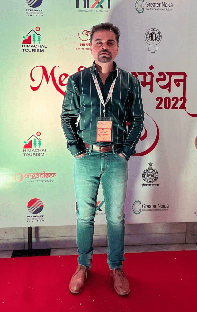 Dinesh Gautam Height