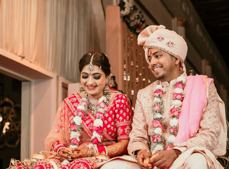 nitika seth aakash gupta wife