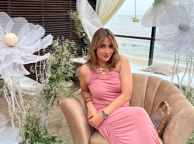 Urvashi Dholakia Career