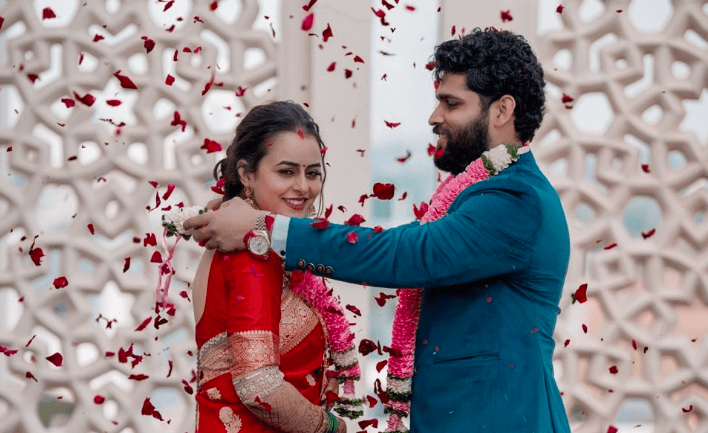 Vinayak Mahamuni Wife