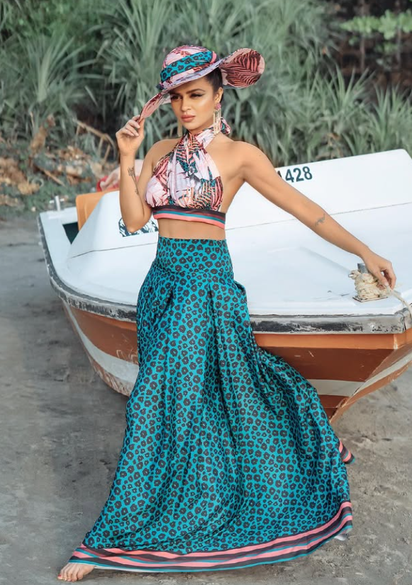 Aashka Goradia Height