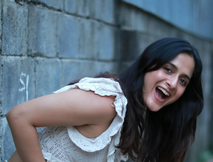 Arushi Sharma Wiki & Early Life