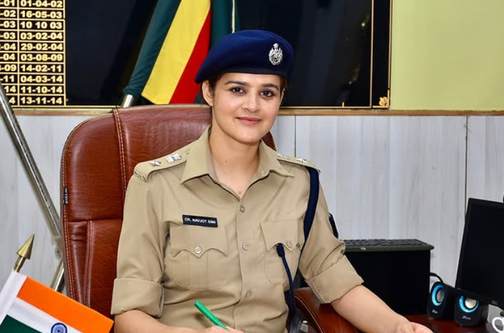 Dr. Navjot Simi Career