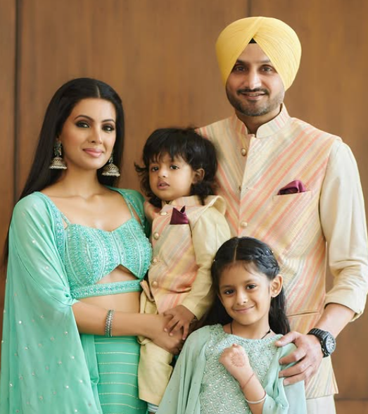 Harbhajan Singh Wife & Children