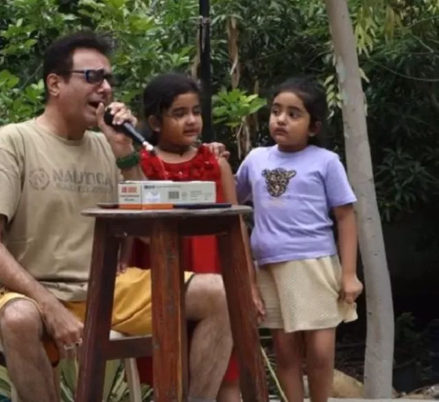 Smita Gate Ex-husband & Children