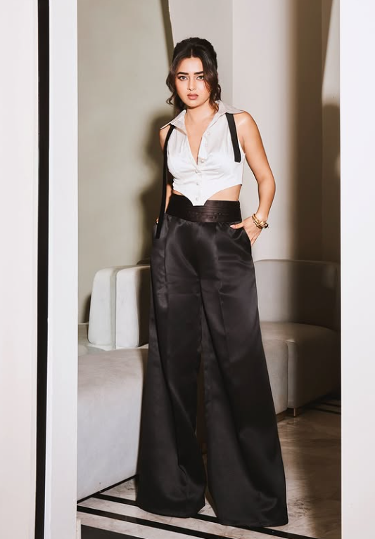 Tejasswi Prakash Height