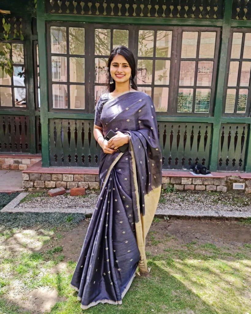 Vishakha Yadav Height