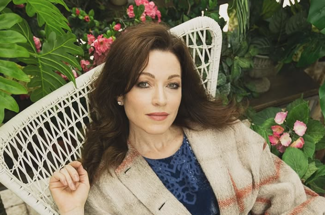 Alyona Khmelnitskaya Career