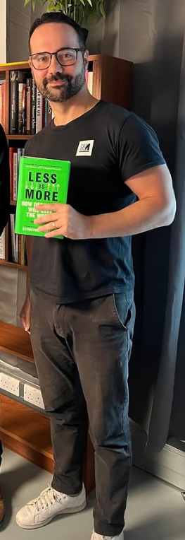 Aaron Bastani Height