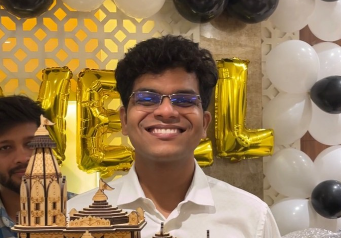 Gaurav Tripathi Wiki & Early Life